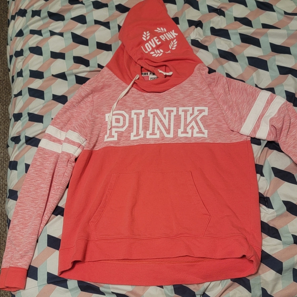 (SOLD)Victorias Secret Pink hoodie